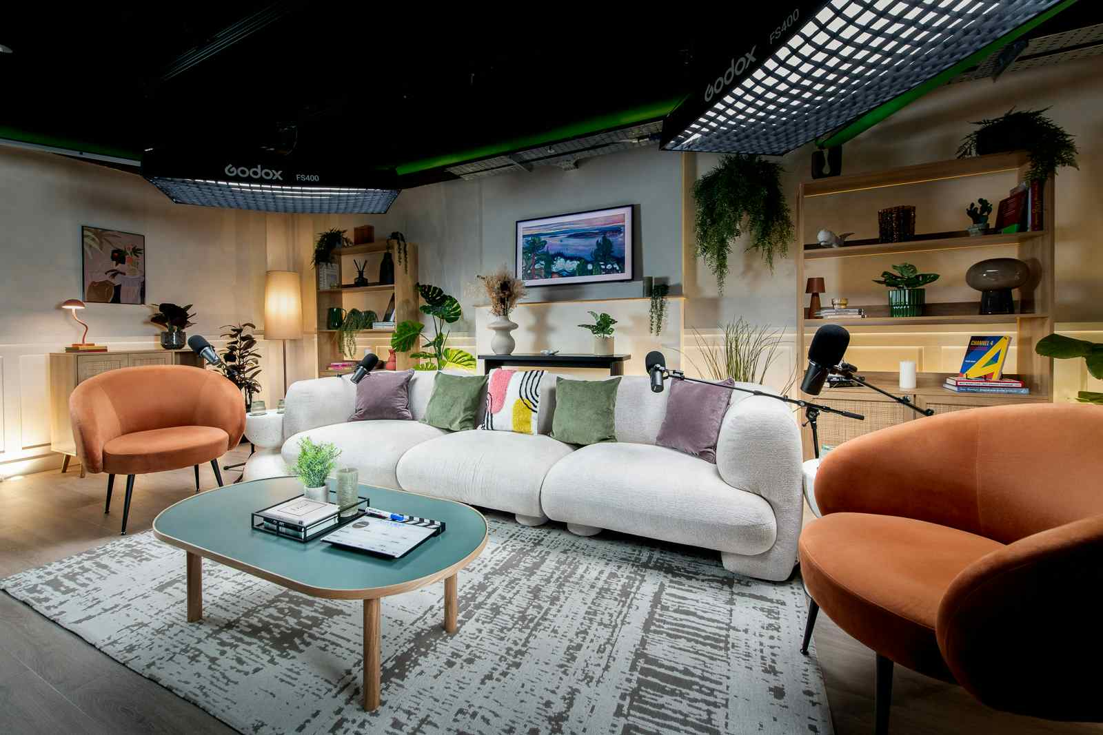 Podcast Recording Studio 8