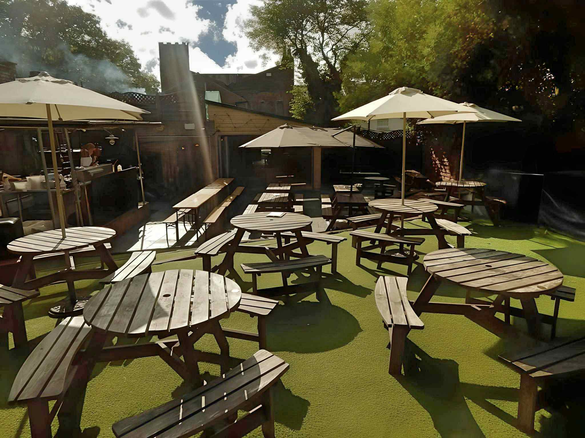 The Duke of Greenwich Garden 2