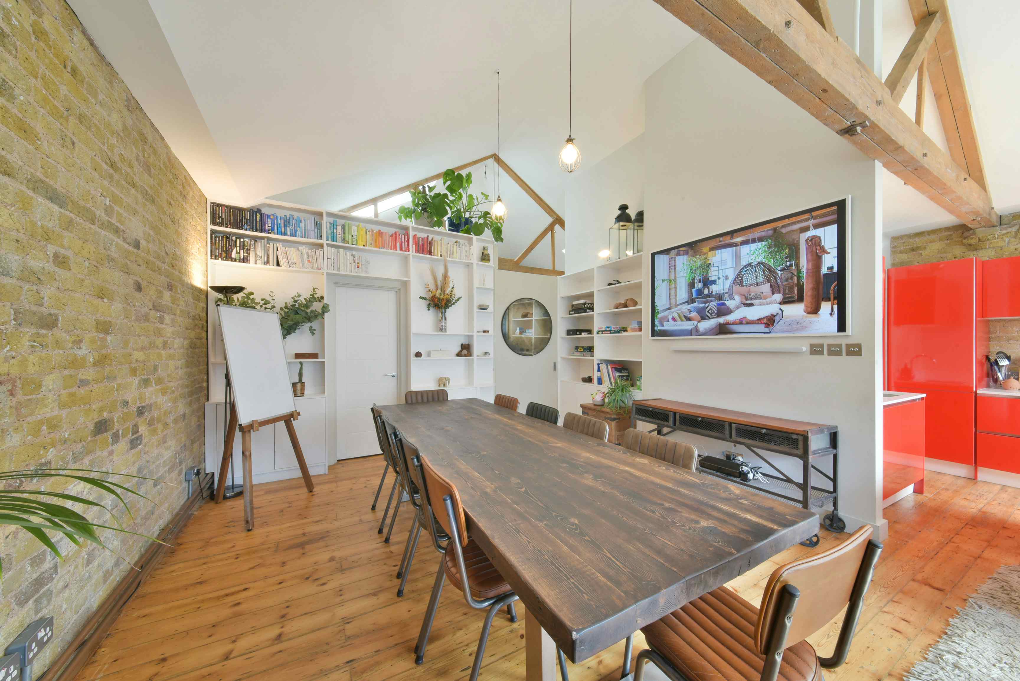 Treehouse Loft - Meeting space