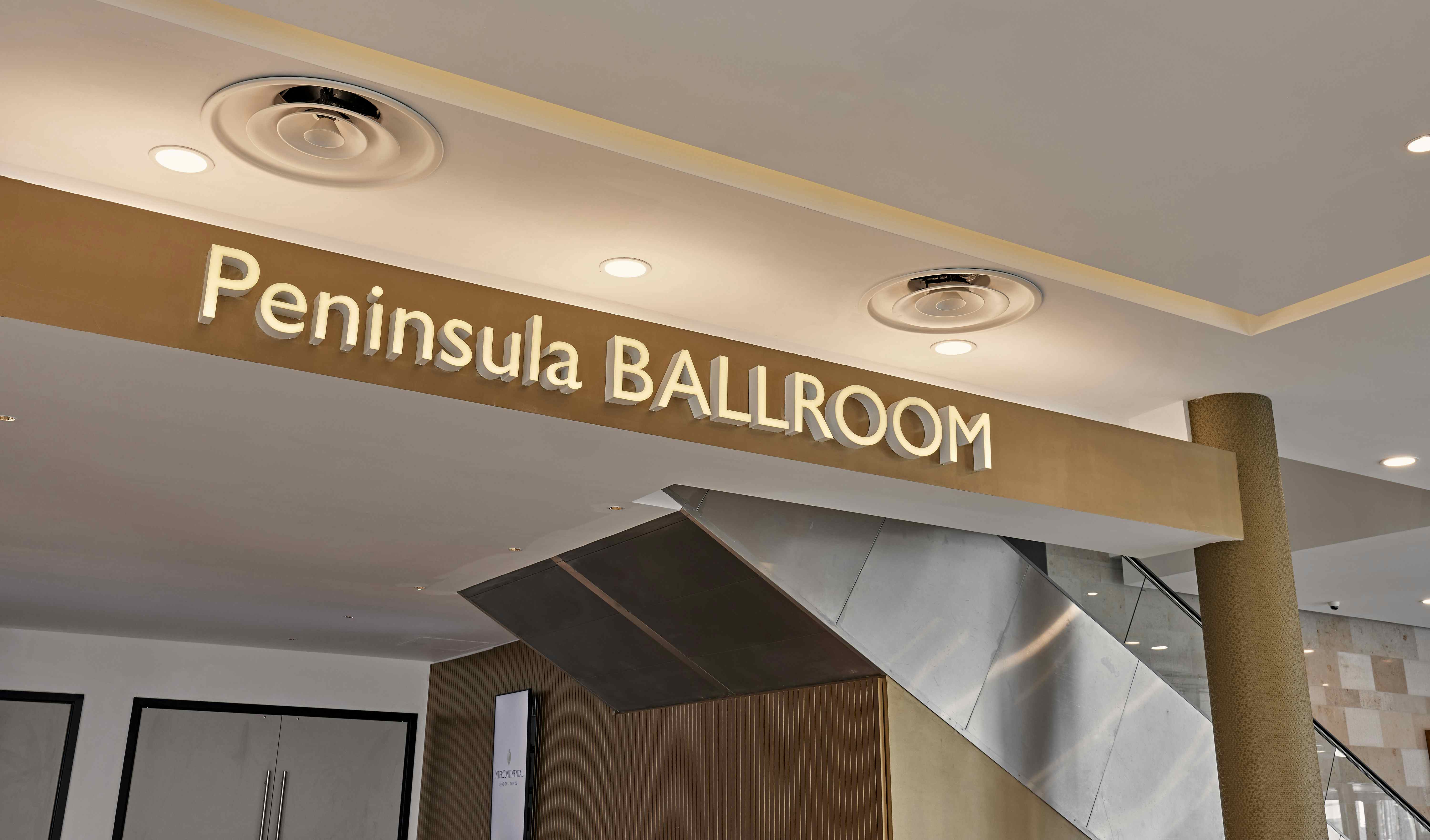 Peninsula Ballroom 7