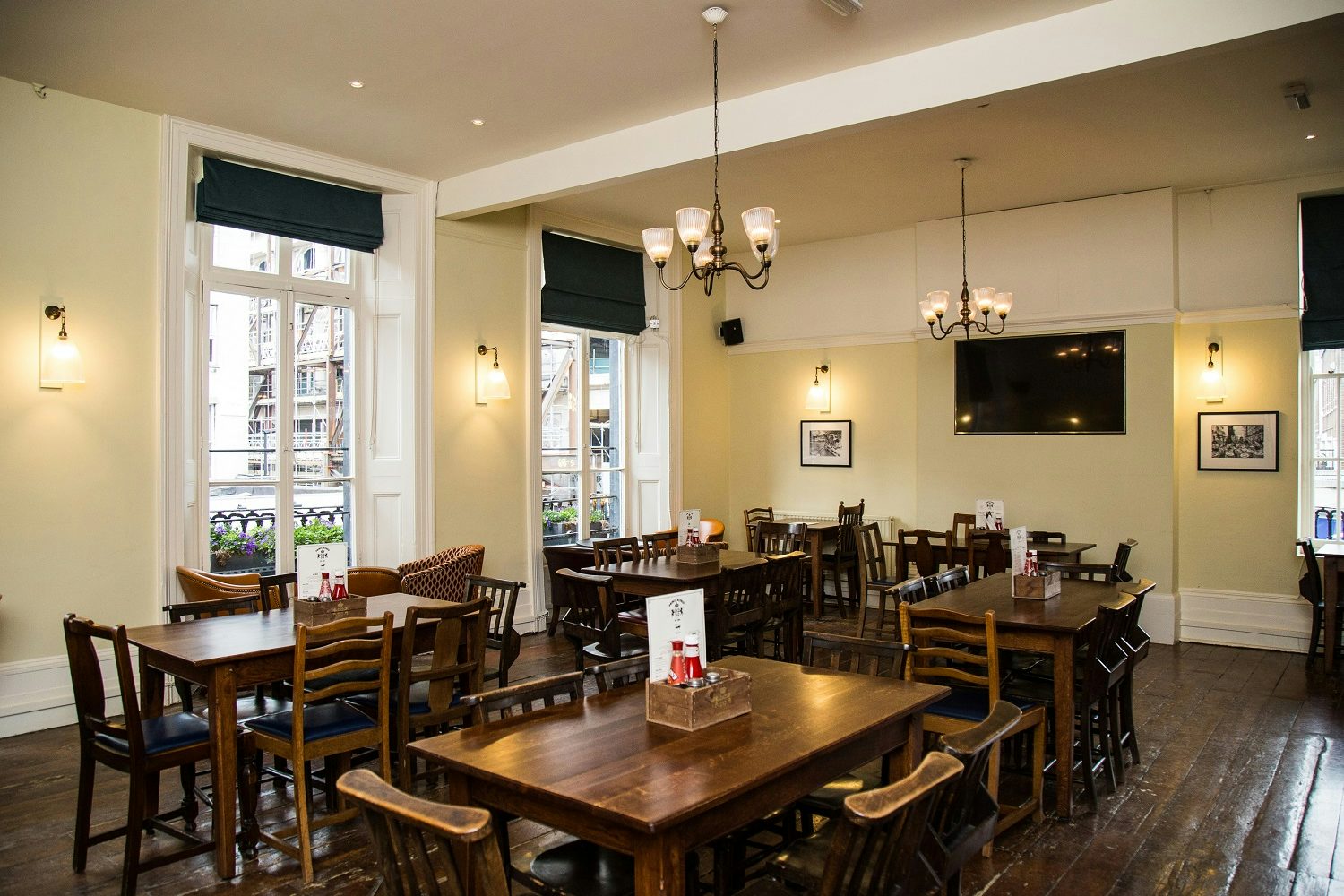 1st Floor Sofa Bar 2