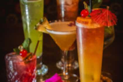 Cocktail Lounge/ Bar 16