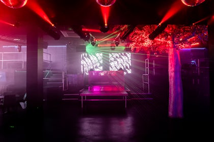 Main Floor 6
