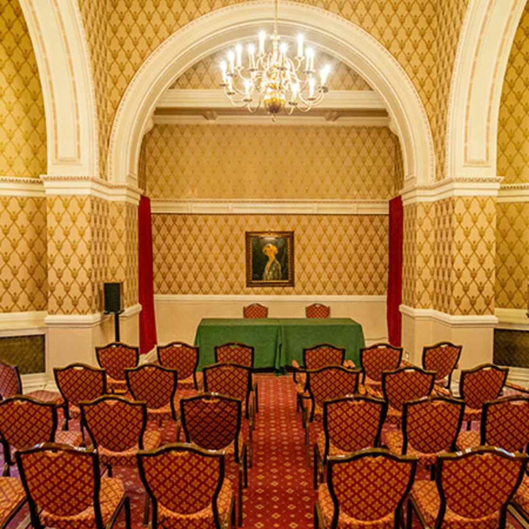 The Lady Violet Room  4