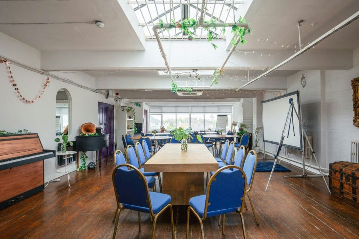 meeting 4th floor 32