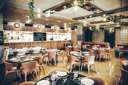 Restaurant 2