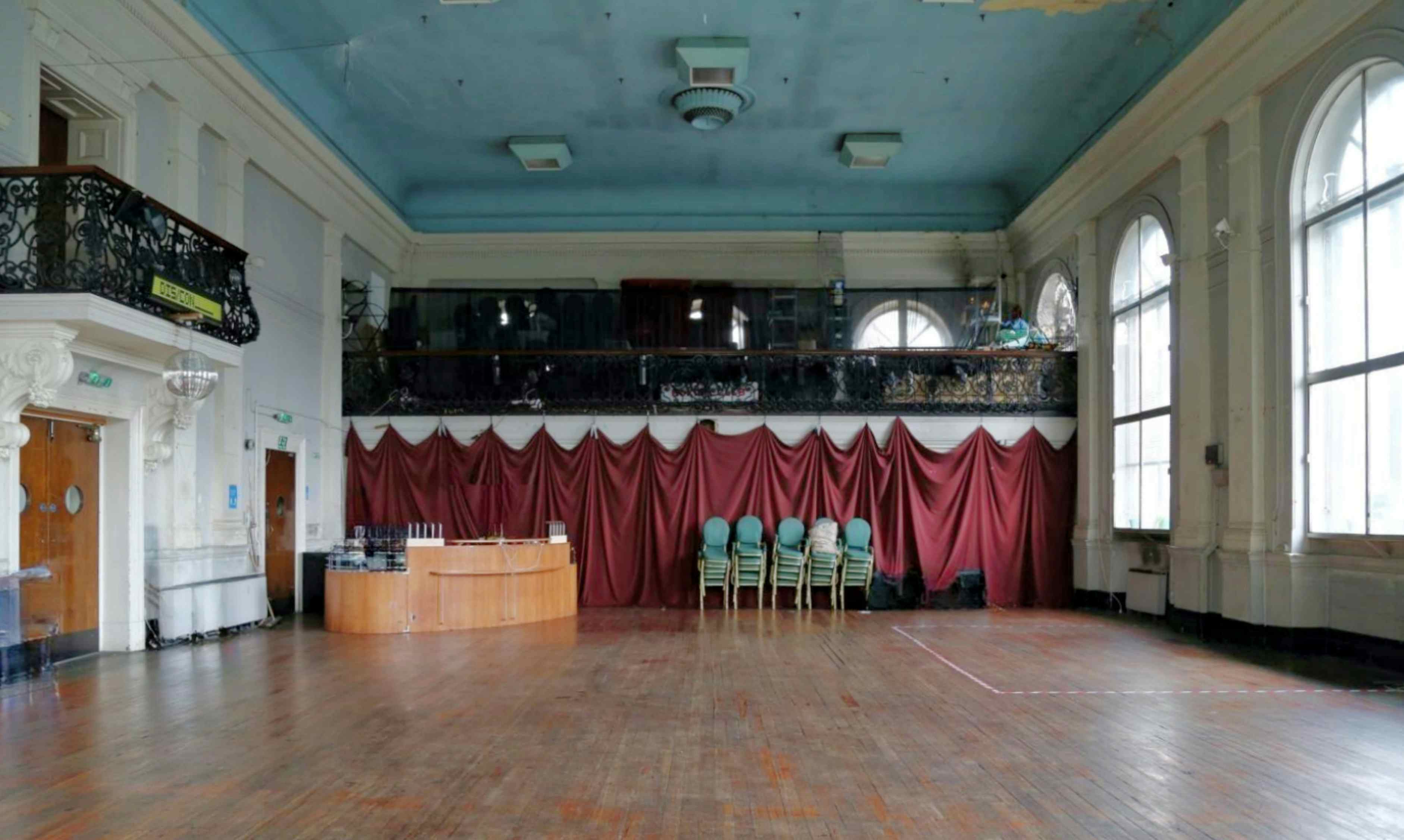 Grade II Grand Hall 6
