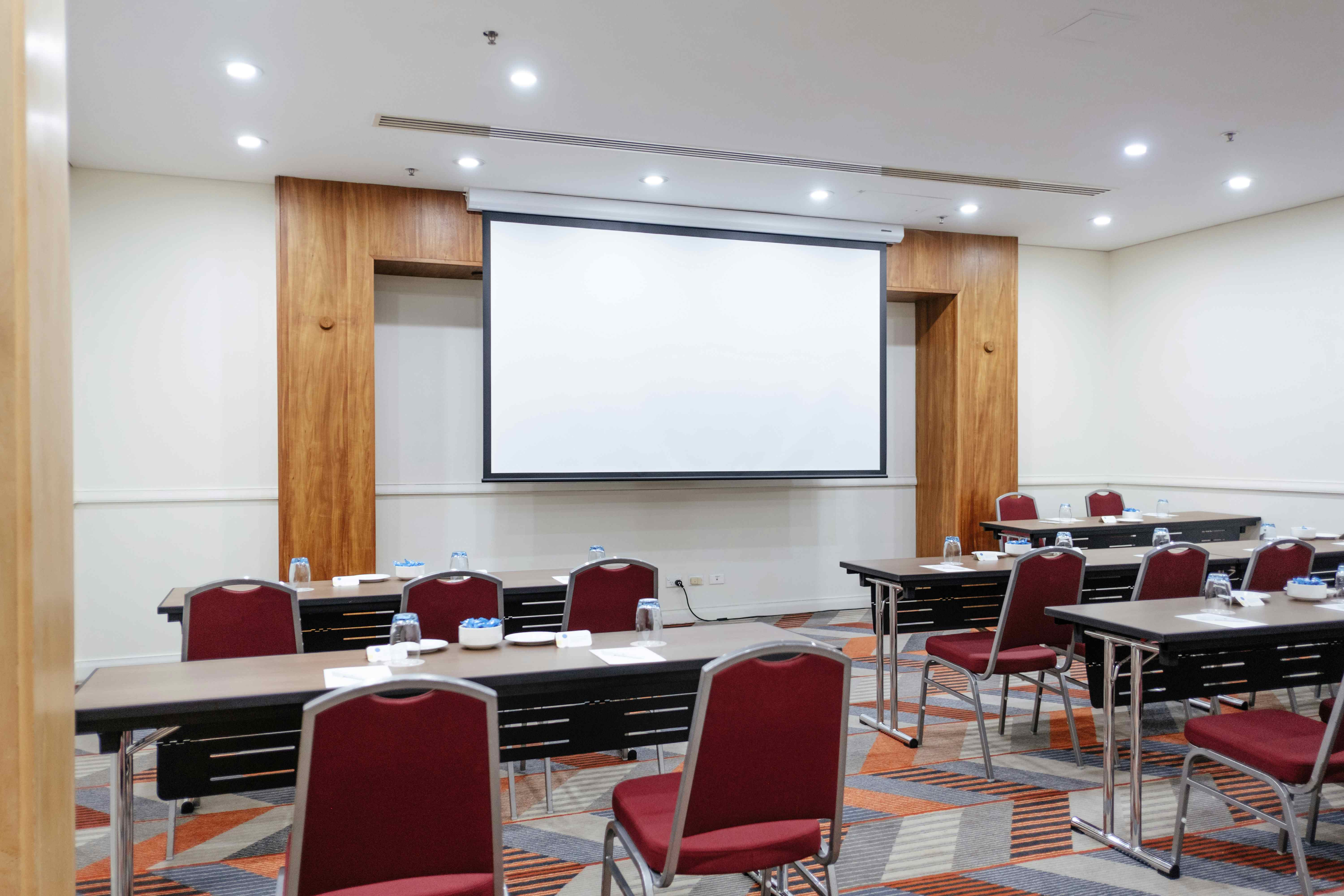 Ground Floor Rooms  2