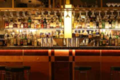Cocktail Bar 1