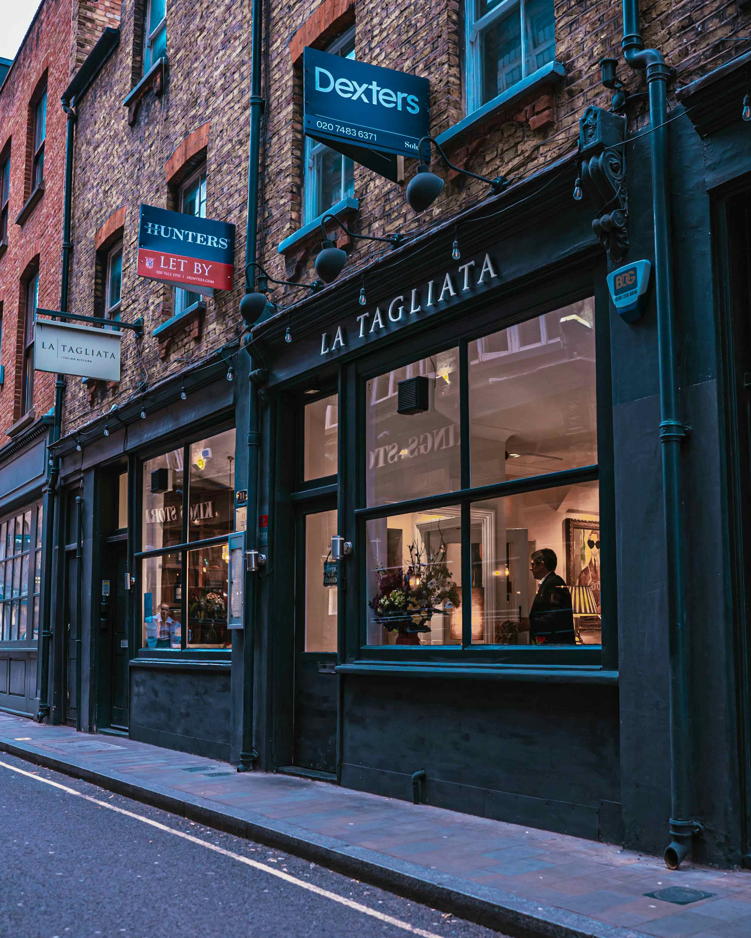 FULL RESTAURANT FOR PRIVATE EVENTS