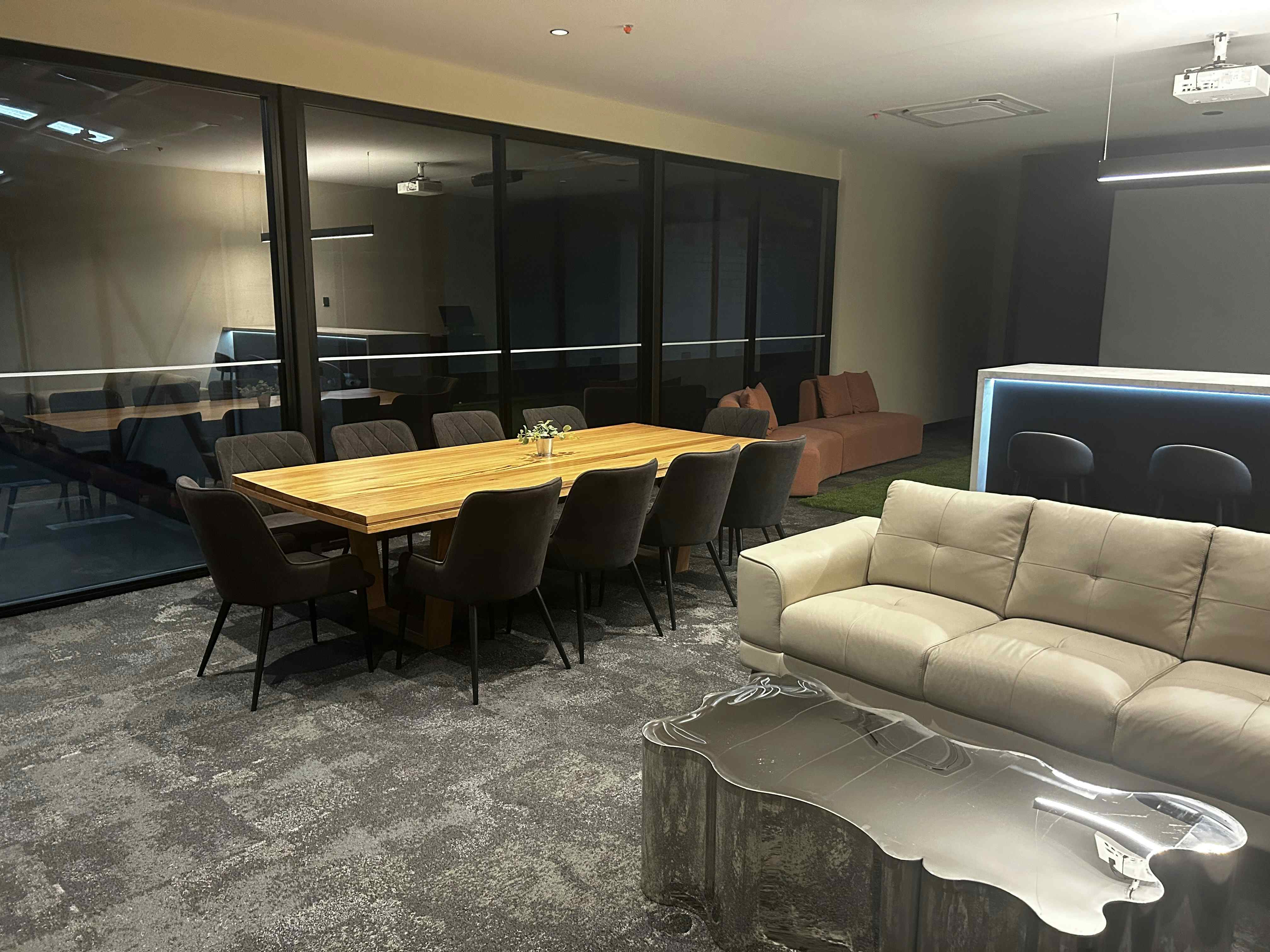 P1 Premium Lounge/Boardroom 1