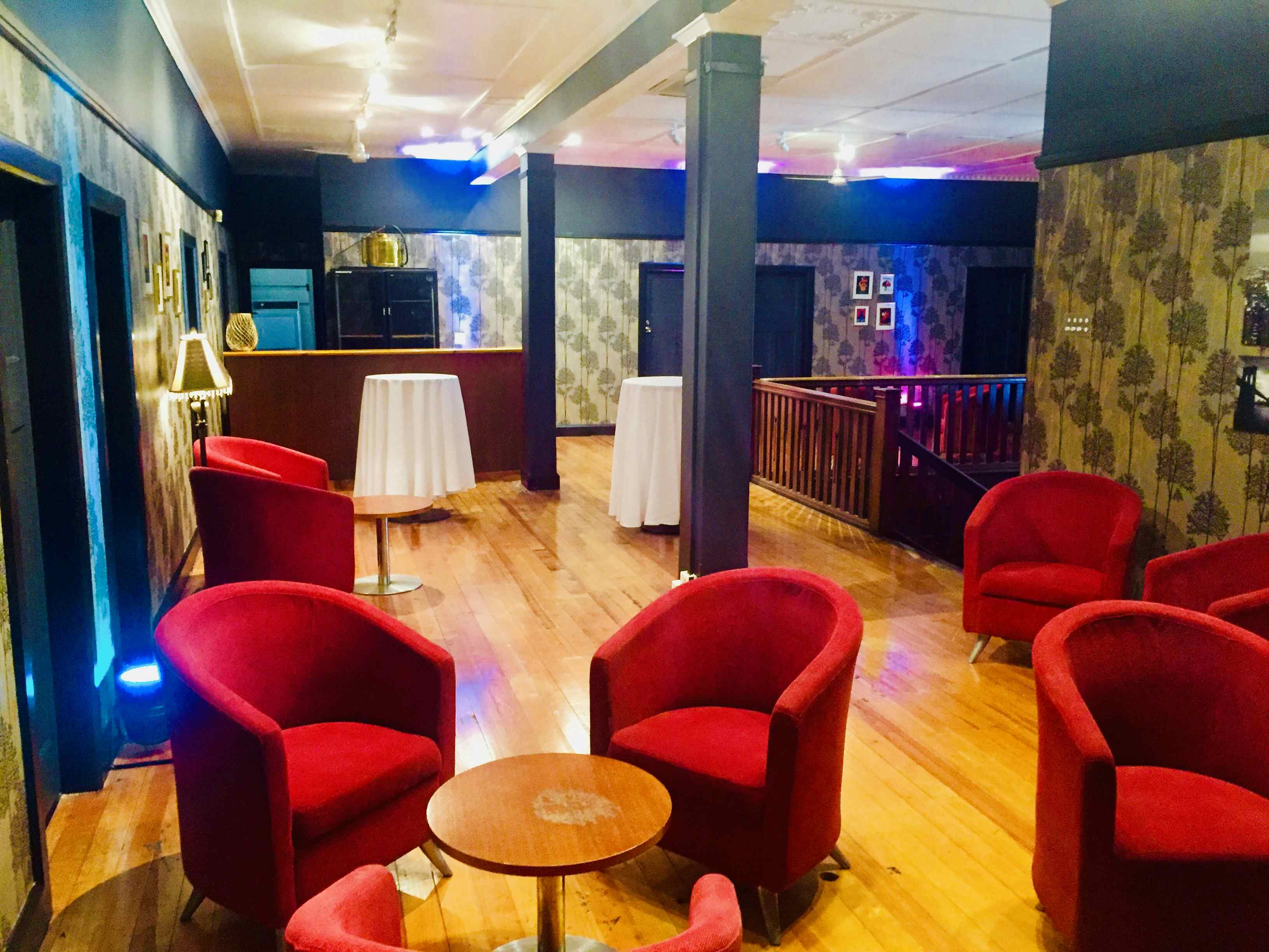 The Manhattan Lounge  0