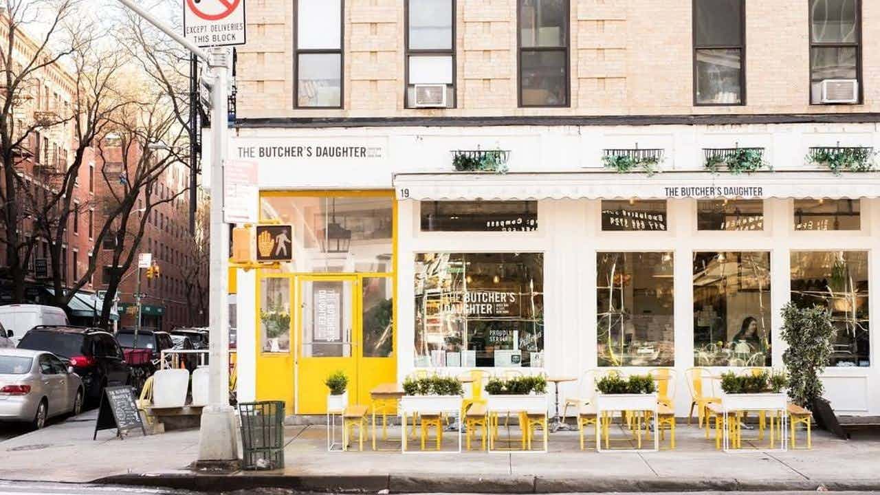 Restaurant - Indoor & Outdoor 1