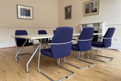 Meeting Room - Spacious With Big Windows & Natural Light 1