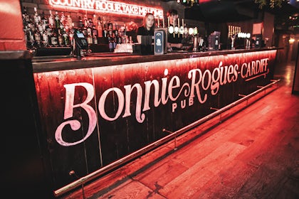 Bar 4 1