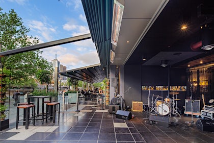 Exclusive Dining Room & Lounge 5