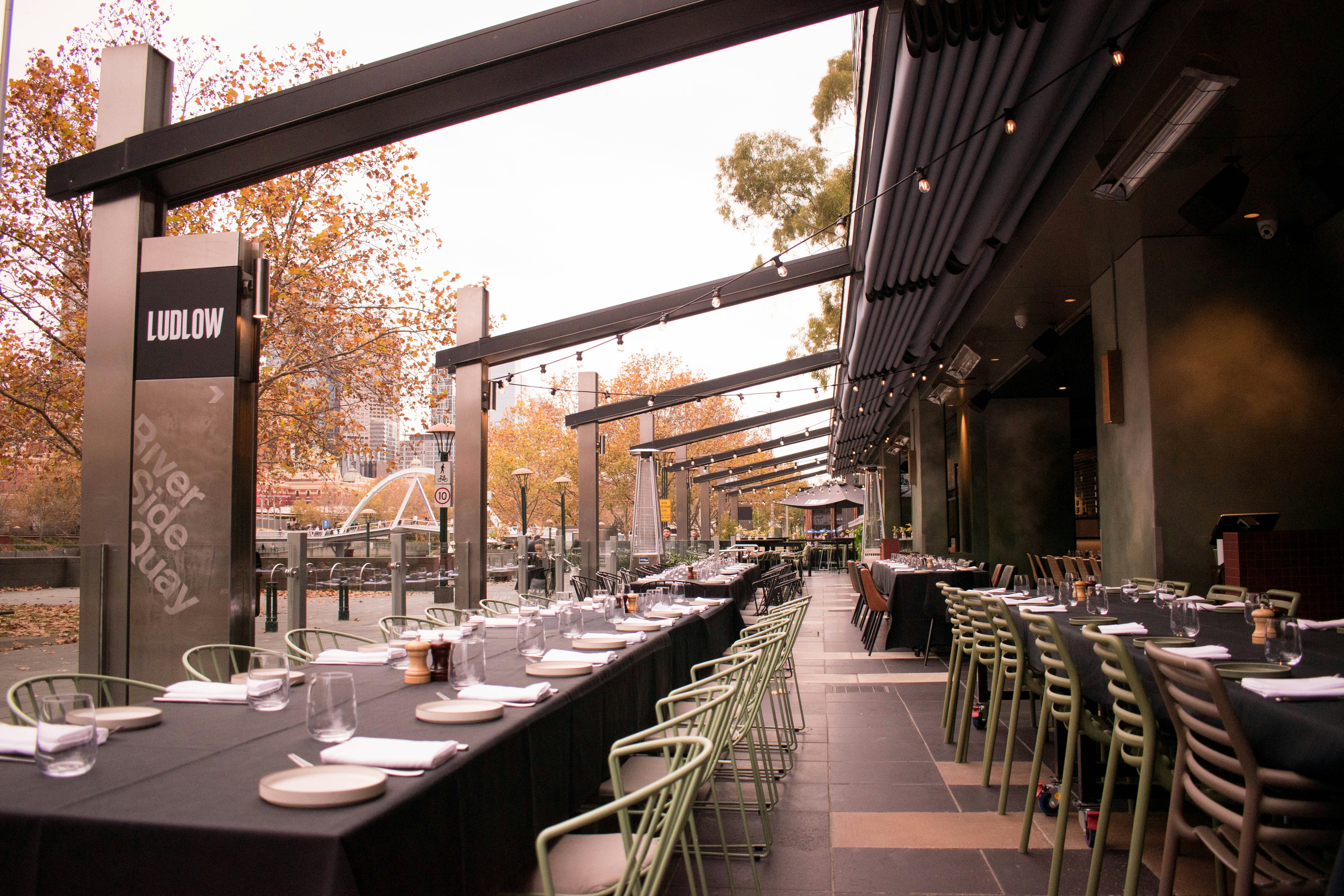 Exclusive Dining Room & Lounge 4