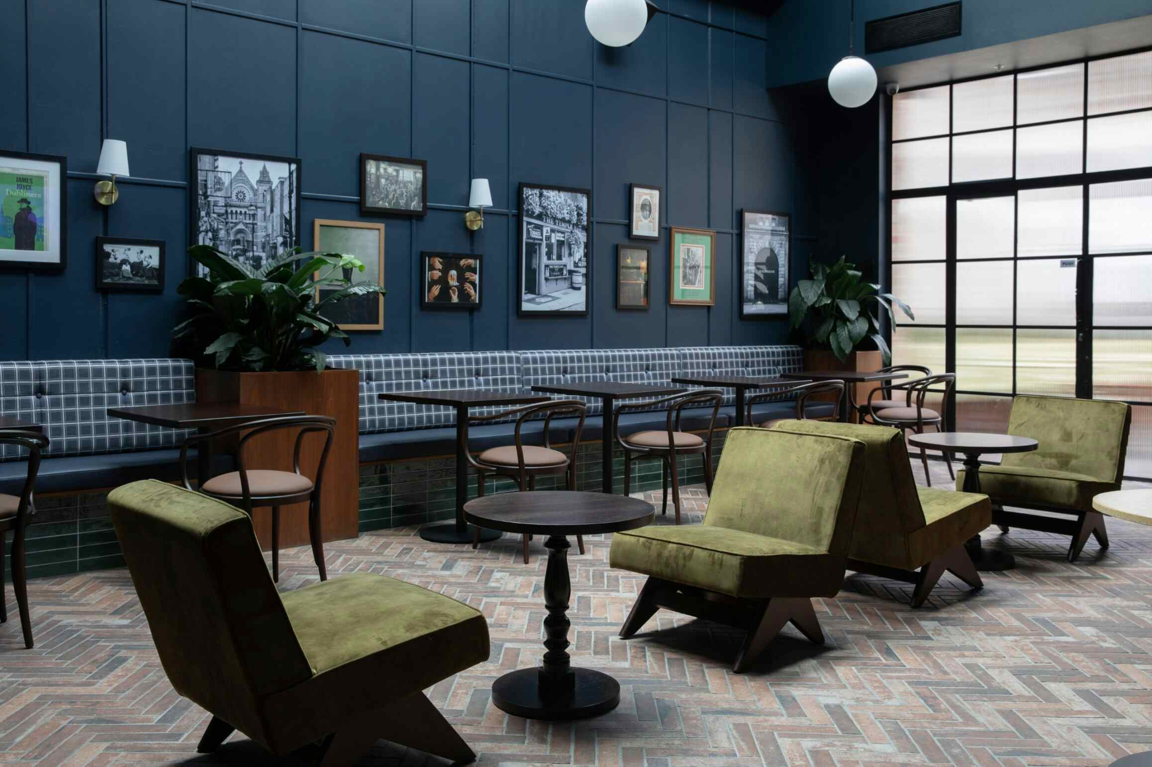 TWG - Lounge Level 1 0