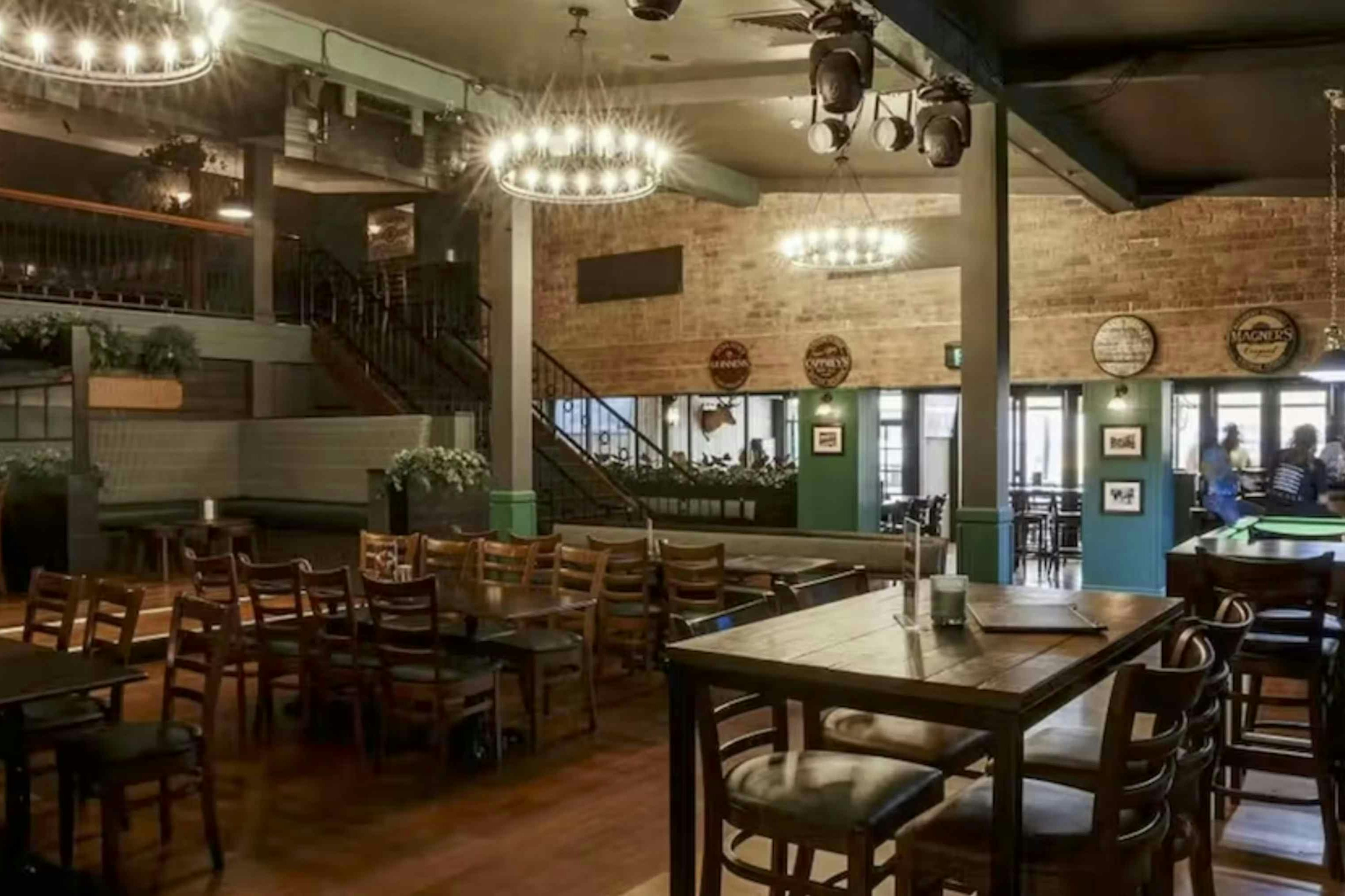 VIP Booths and Dining 4