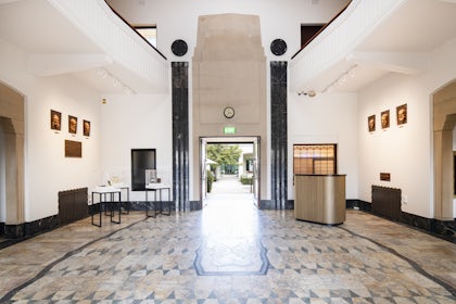 Foyer 5