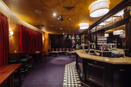 Upper Lounge 1
