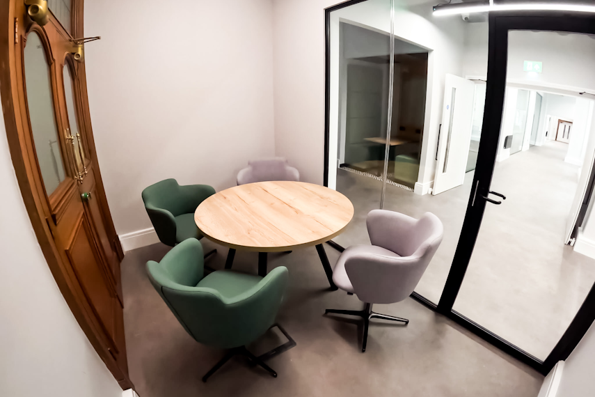 Meeting Room 4 0