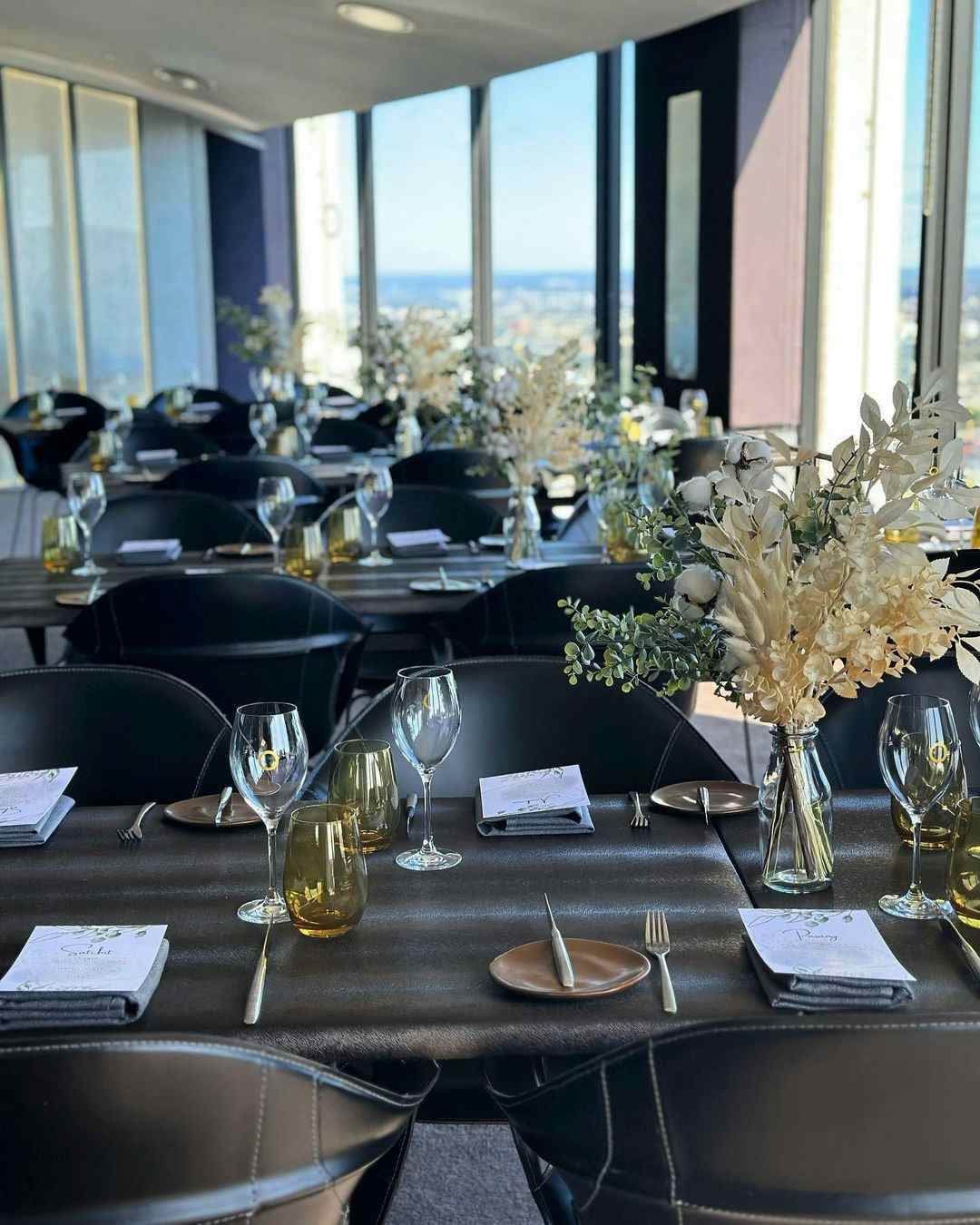 The Dress Circle - Social 6