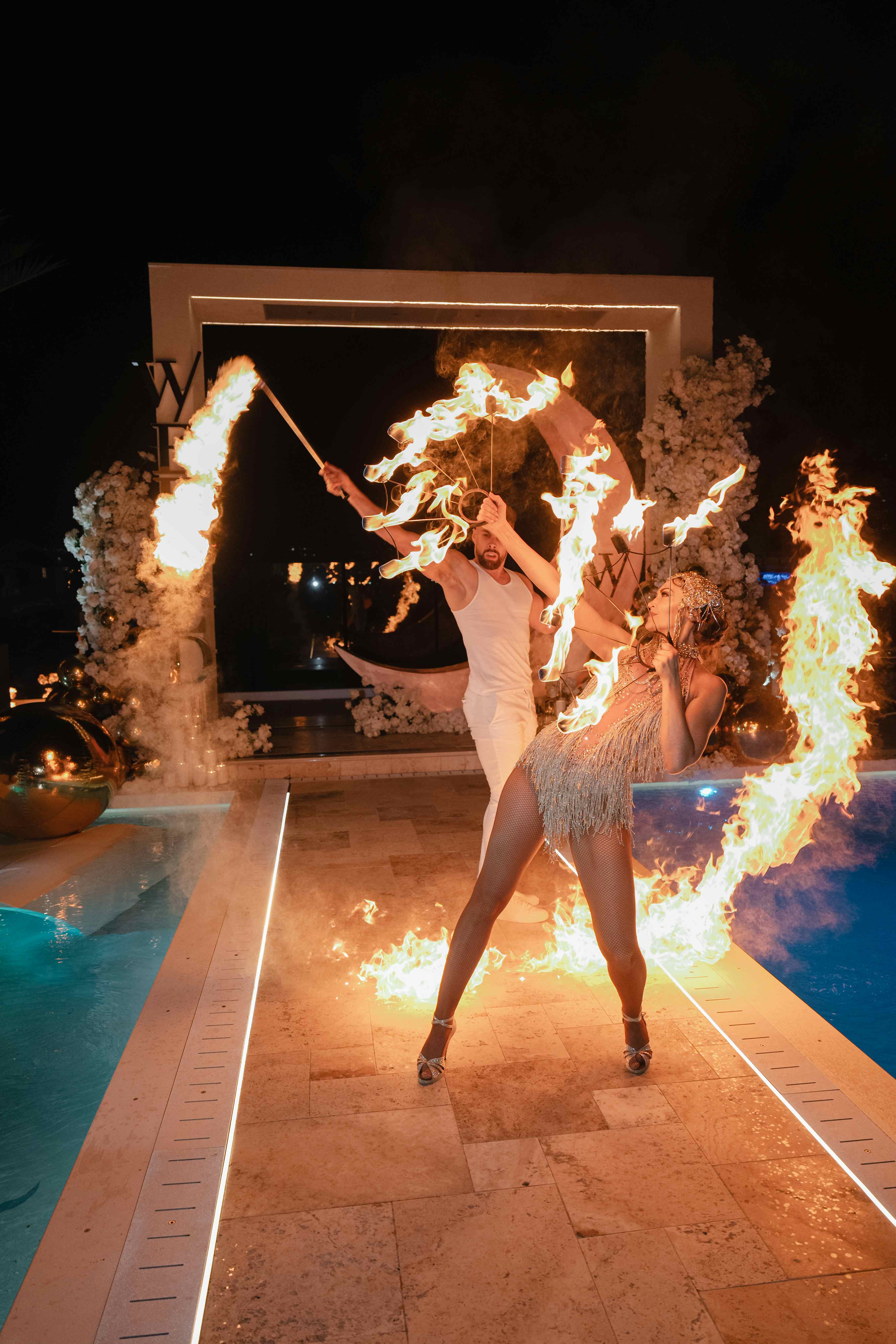 La Luna Beach Club (Pool) 9