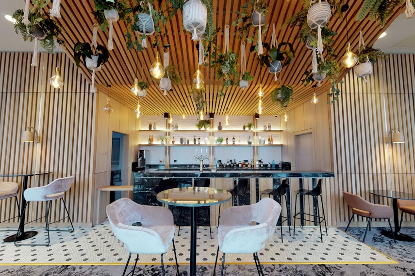 The Salvation Bar 3D tour