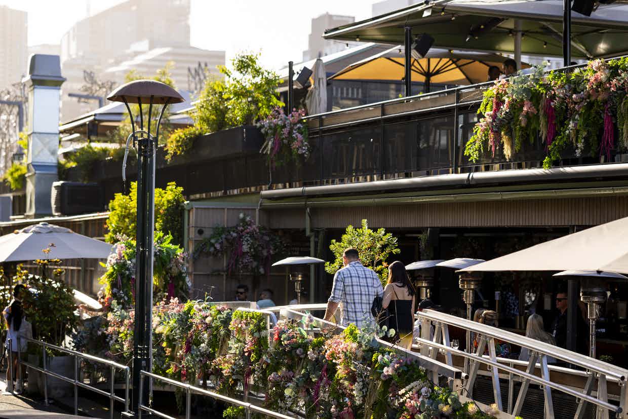 Upper Deck Exclusive 1