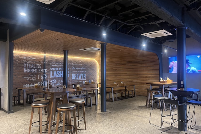 Landing Bar 0