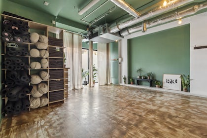 Bright and Open Studio Space in East London 1