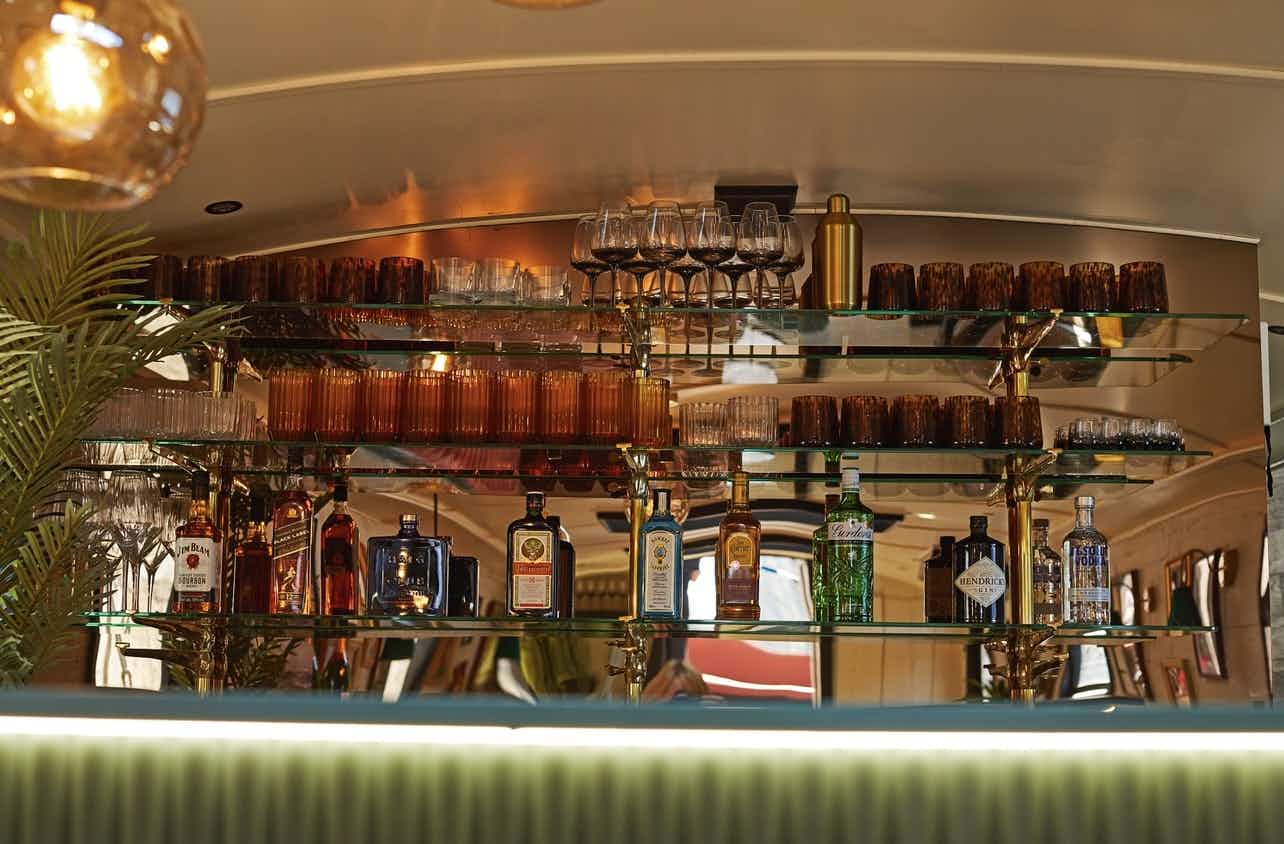 VIP Snug Room - Canary Wharf  4