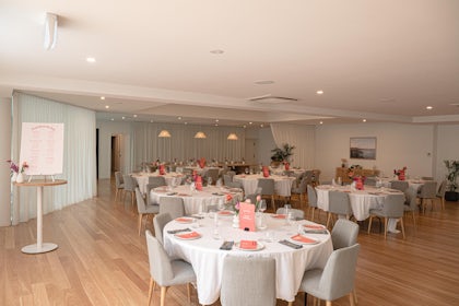 Victoria Room 2