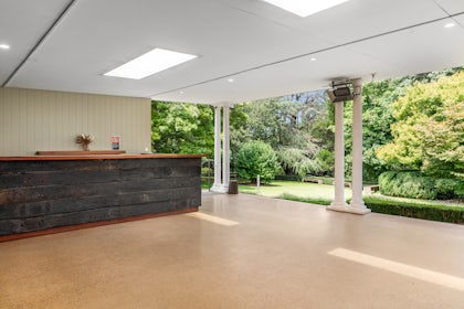 Estate Room 4