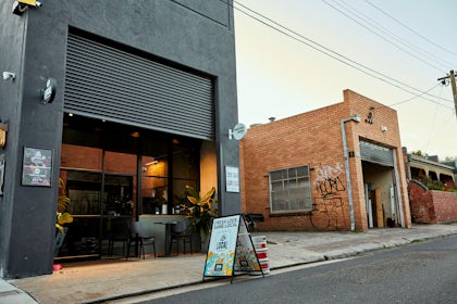 Bar & Kitchen 4