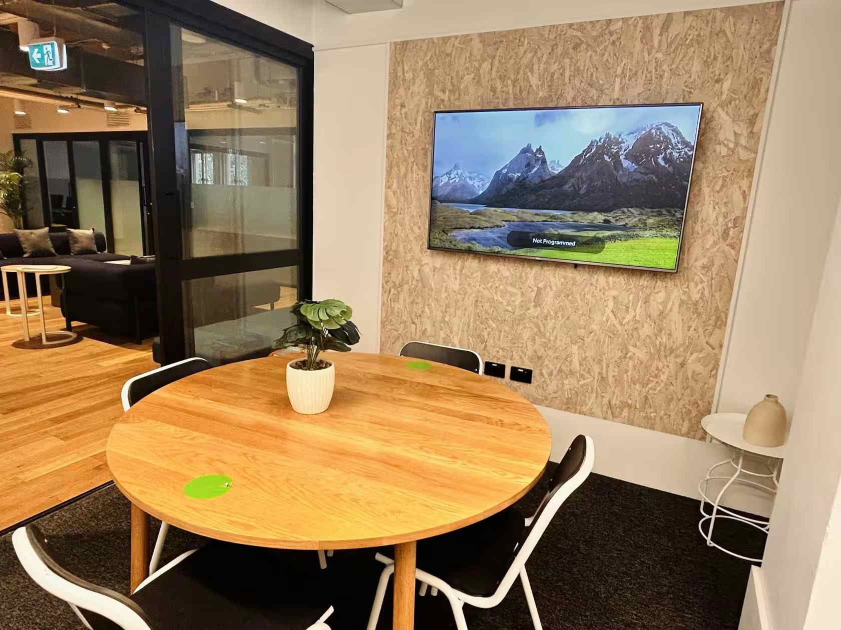 4-Seater Meeting Rooms 0