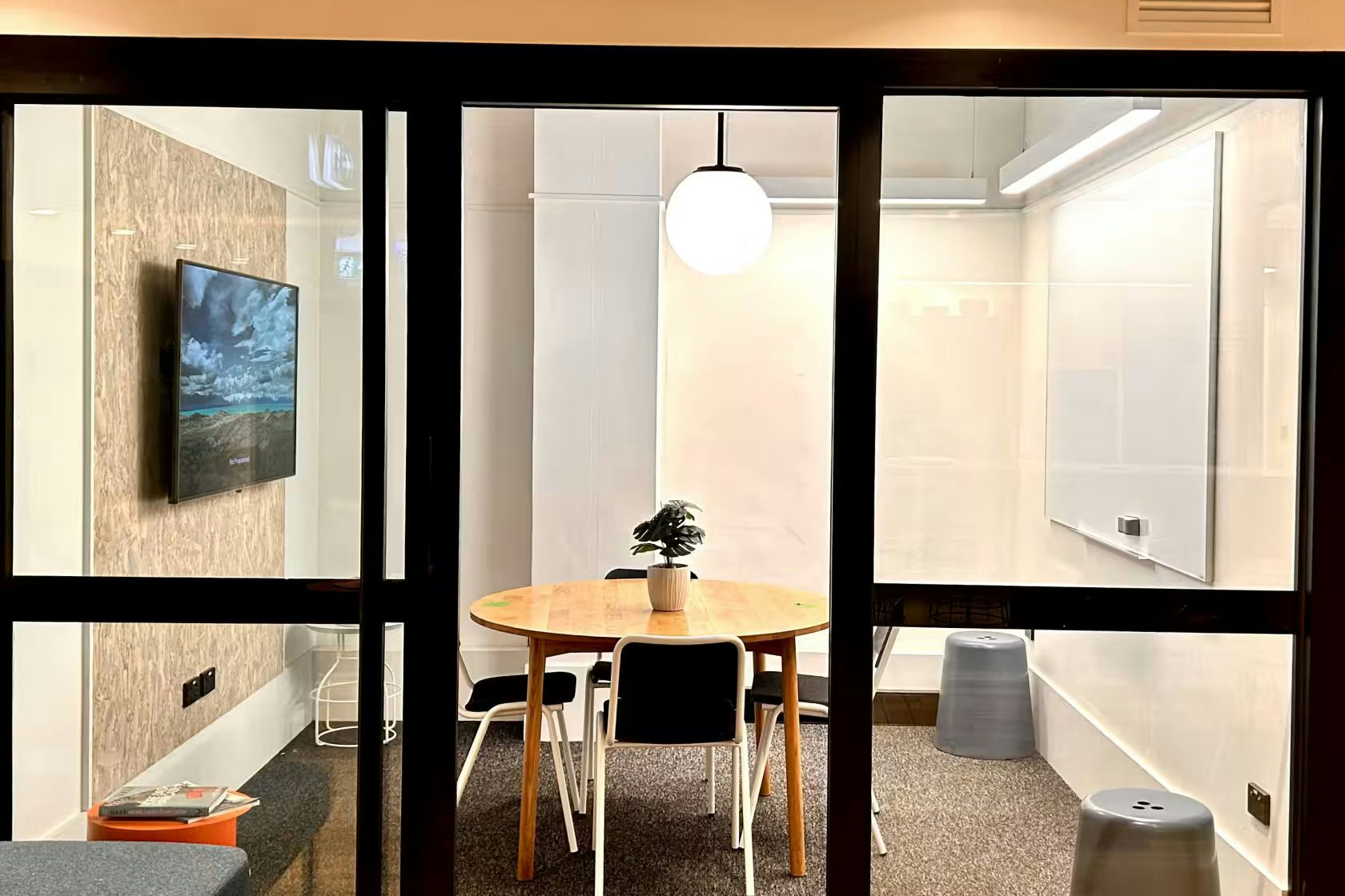 4-Seater Meeting Rooms 1