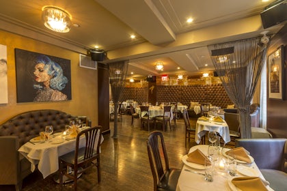 Tomahawk Room 1