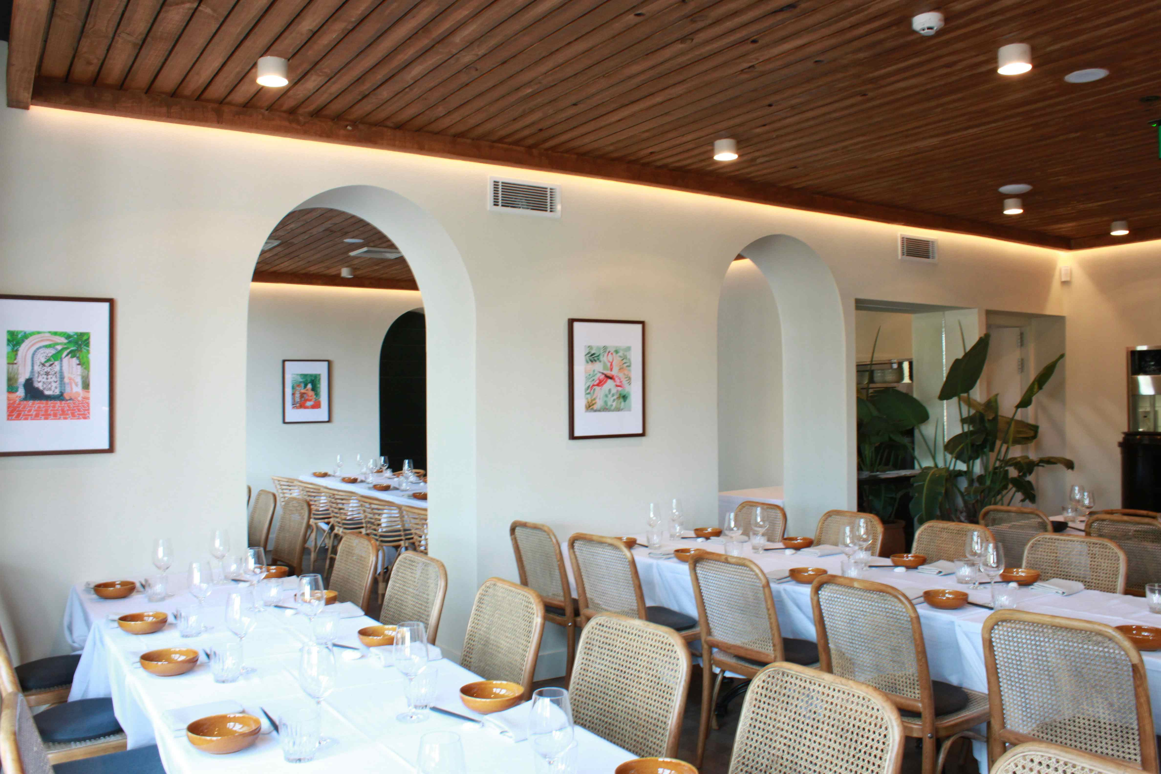 Main Dining Room - Lanterne Rooms 2