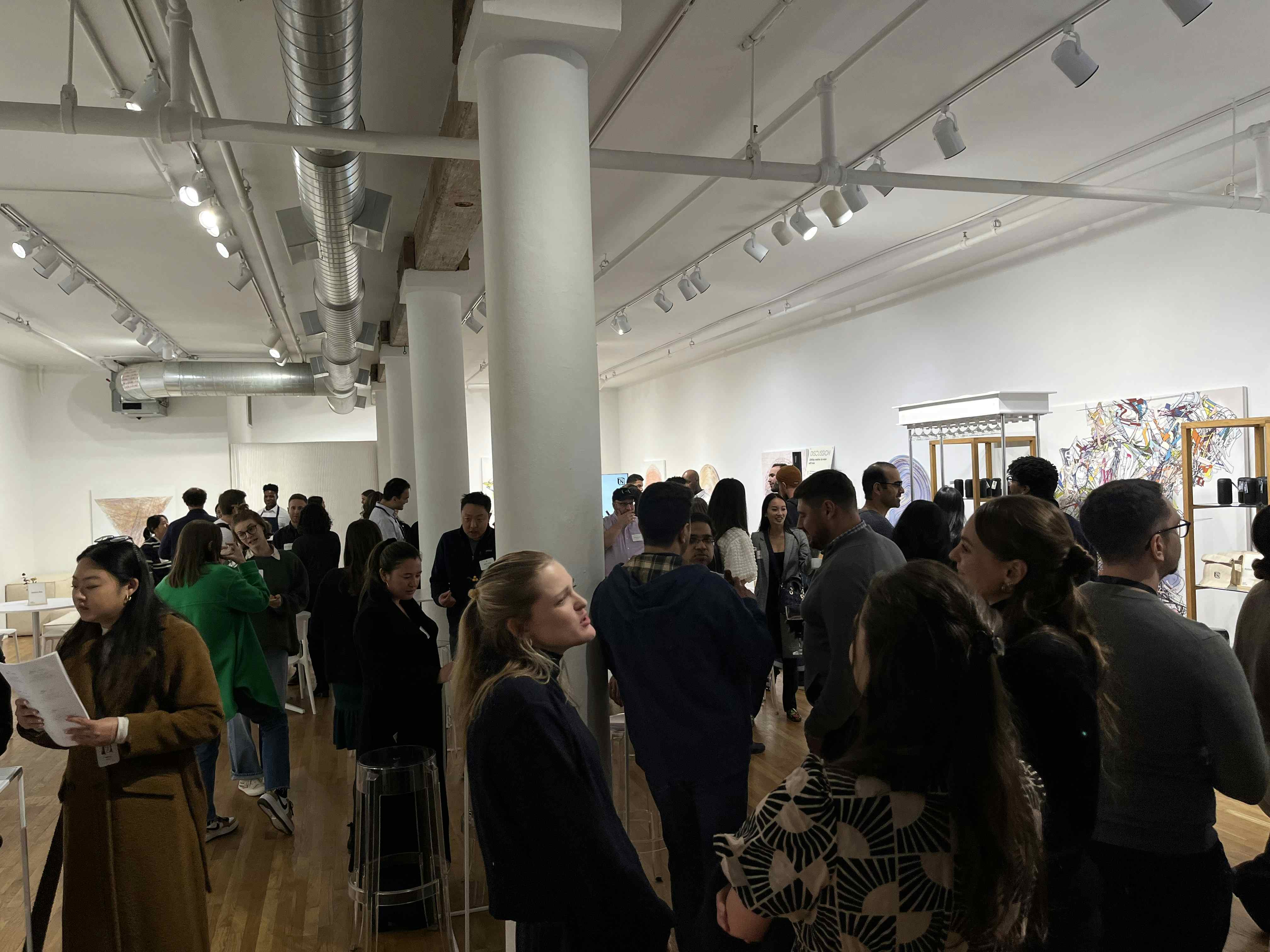 Sunny and Spacious Downtown Art Gallery 7