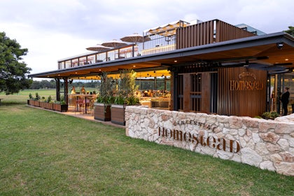 The Paddock and Oakroom with Paddock Lawn 6