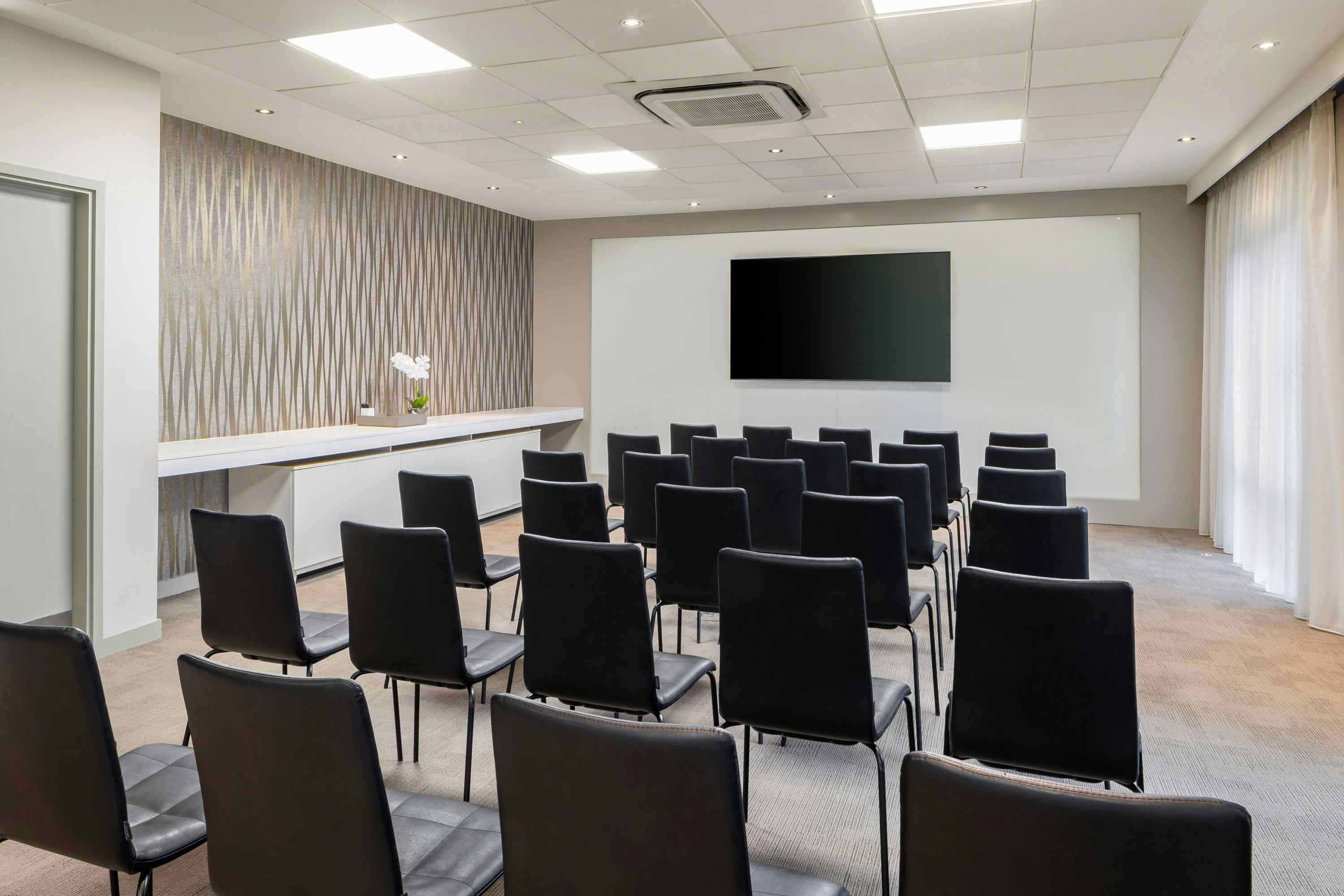 Quayside 1 / 2 / 3 2