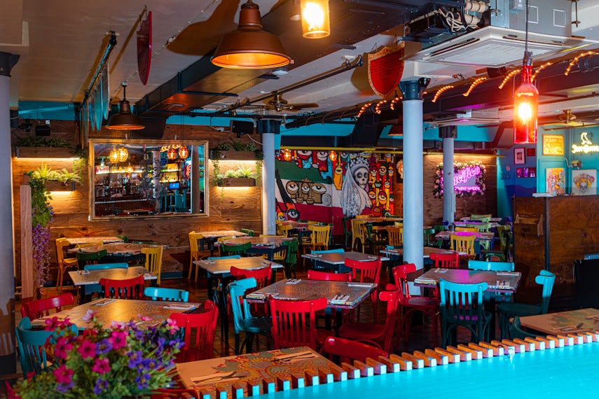 CAFE PACIFICO - MIDDLE 0
