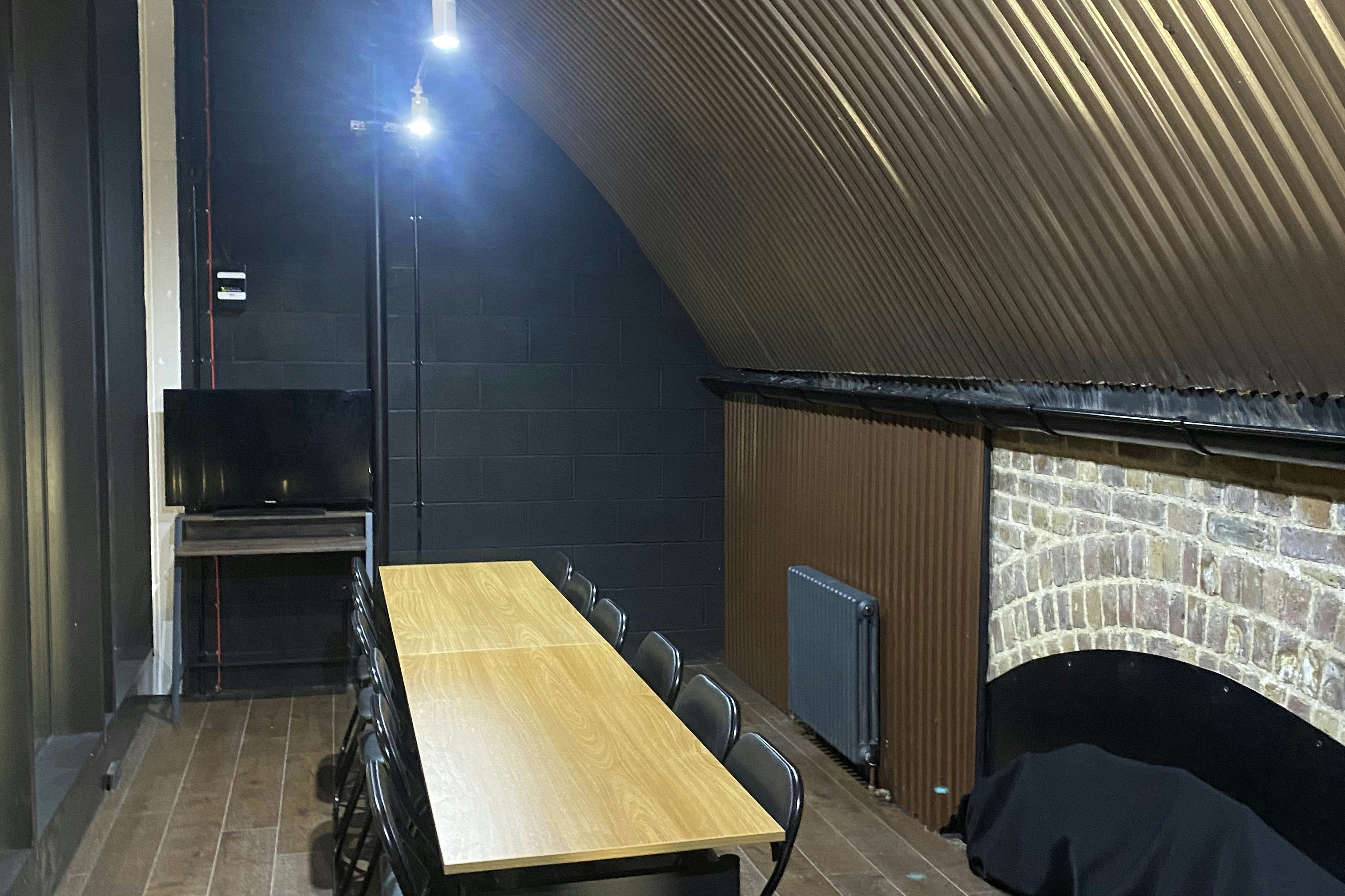 Space in London Bridge 3