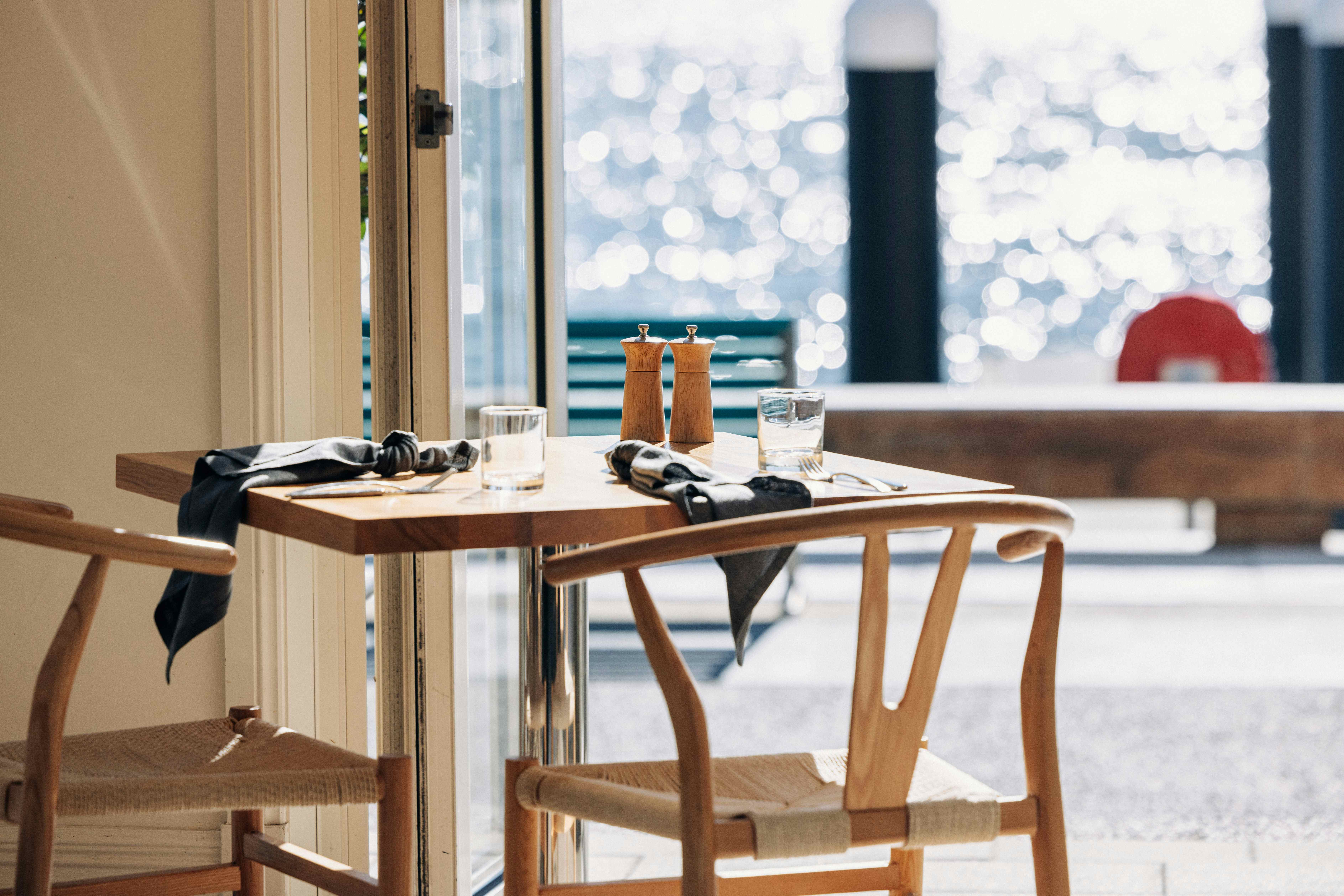 Wharf 350 Restaurant