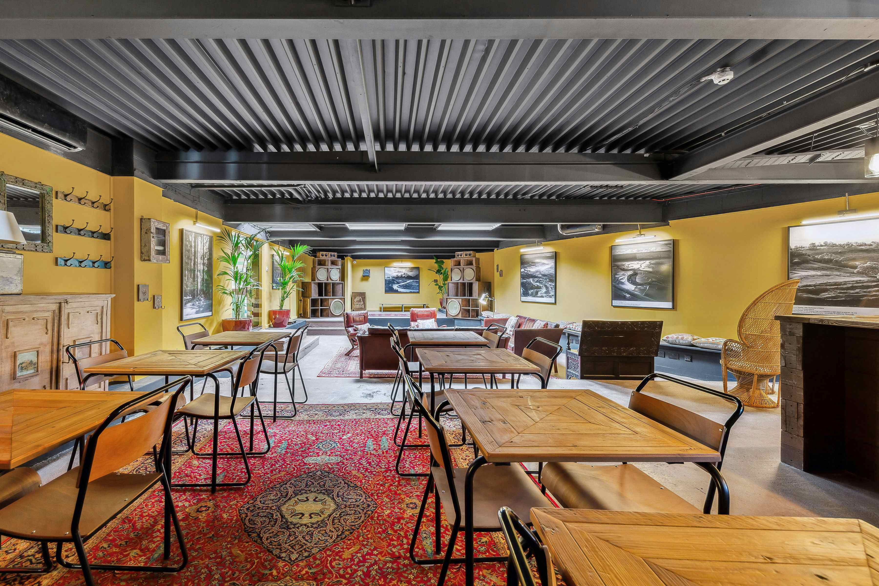 Performance Venue with Lounge 3