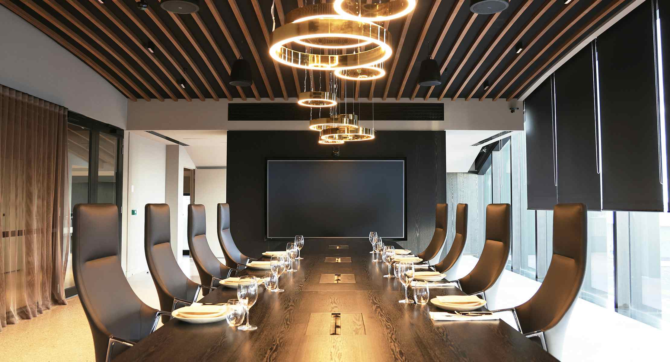 Kingsford Smith Boardroom 