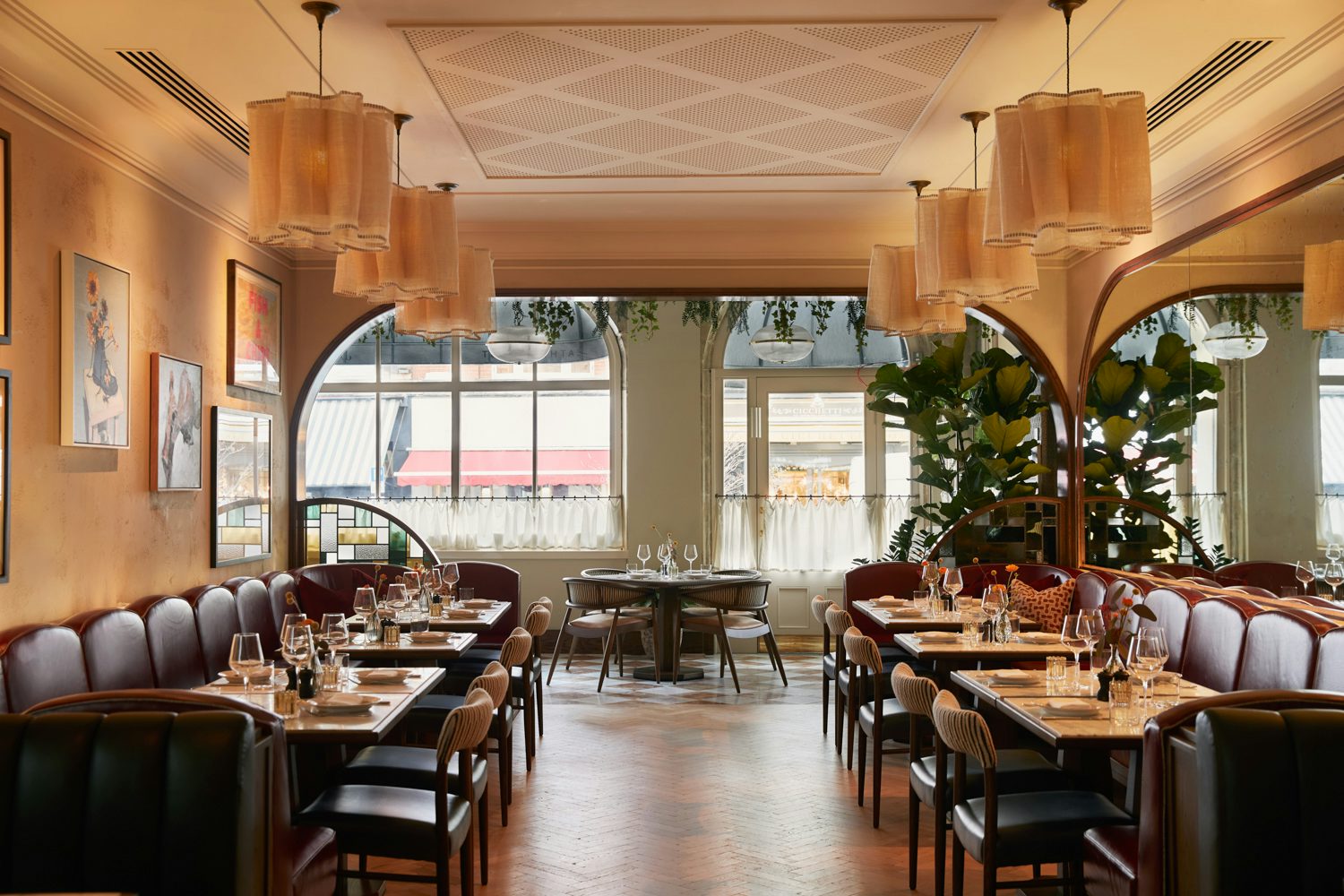 The Dining Room & Bar 5