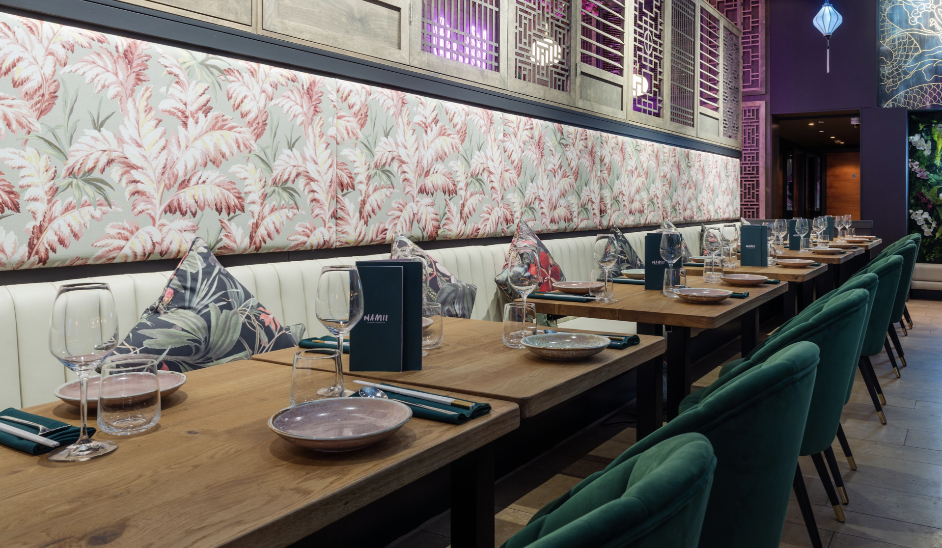 Restaurant 20-30 Guests 2